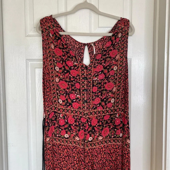 FREE PEOPLE Red Black Boho Open Back Culotte Jumpsuit Size Small Floral 70s - Picture 4 of 7